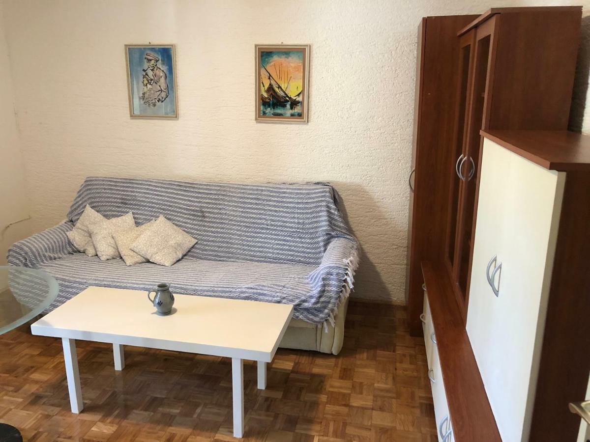 Ždrelac Guesthouse Vila Ruzmarin מראה חיצוני תמונה